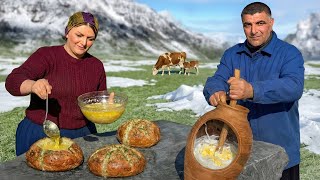 Homemade Ghee and Garlic Cream Bread in The Village!