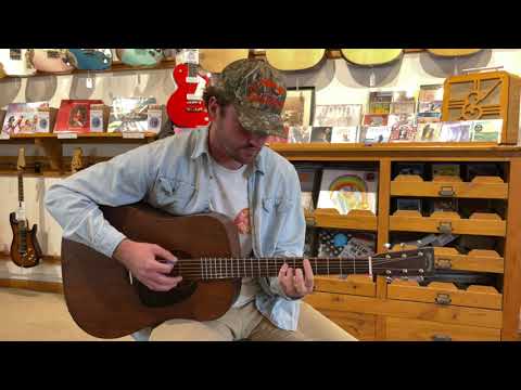 Martin 15-Series Shootout: D-15M vs 000-15M, which is your favorite?