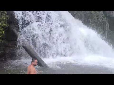 Cachoeira Serra negra, município de Guarani de Goiás.