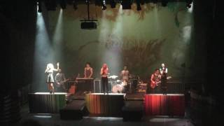 BRICK BY BRICK (SWEET CALIFORNIA WONDER TOUR 2.0 ZARAGOZA)