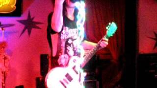 Adam Bomb I want my heavy metal