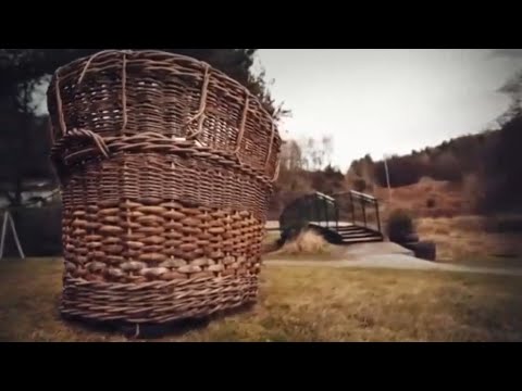 19th century Large Wicker Basket - Salvage Hunter 1212