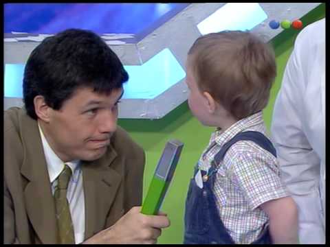 Boys' Show: Nicolás sings the Malvinas March - Videomatch 99