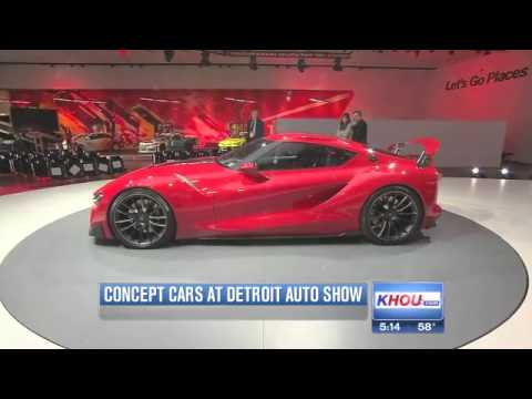 Performance cars take center stage at Detroit show