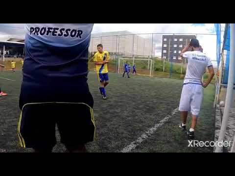 Sub 14 NOS DEU UMA AULA DE FUTEBOL
