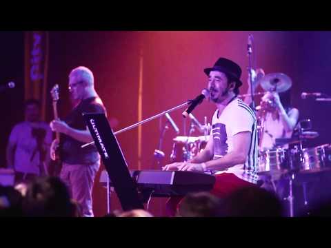 Macaferri y Asociados - El Oficio de ser Mamá