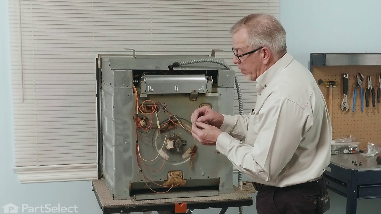 Replacing the Cooling Blower Kit