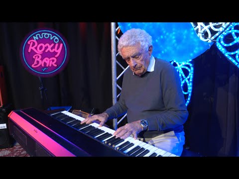 Il GUARDIANO del FARO torna e commuove con la magia della sua Musica, 1a nelle classifiche mondiali