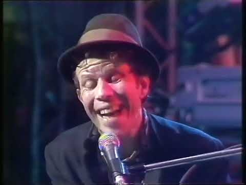 Tom Waits - "16 Shells From A 30.6" and "Cemetery Polka" (Live On The Tube, 1985)