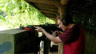 preview picture of video 'Vietnam - AK47 - Cu Chi Tunnels'