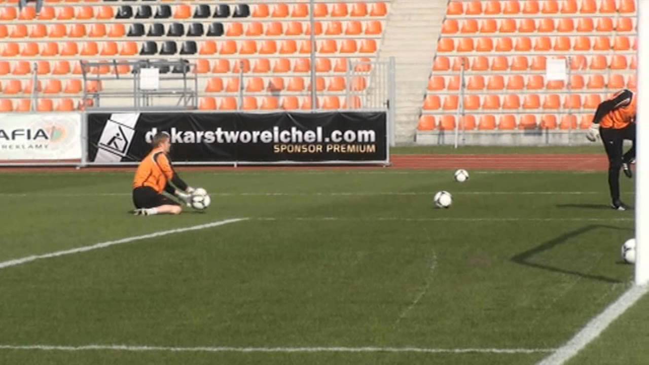 21.04.12: Chrobry G?ogów - Elana Toru? 1:1