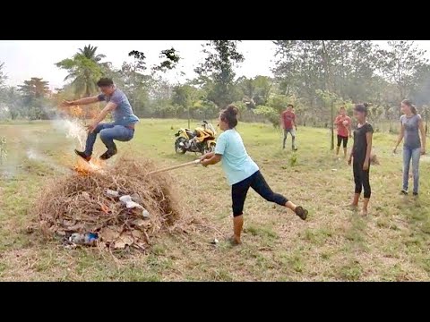 Jumping over the fire Mynor and Marcos Surprise everyone 2/4