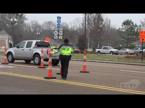 2-13-2021 Madison, MS Freezing Rain Roads Closed Bridges Iced Over Grocery Stores Packed.mp4
