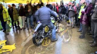 classicbikeshows: Replica Norton (1961) firing up at Newark