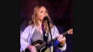 Melissa Etheridge - Brave and Crazy(acoustic) - S.P.A.C.E.- Evanston, Il - May 17th, 2010