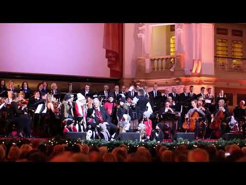 Santa Claus is Coming to Town #vivaclassickerst #kurhaus kinderkoor High Five 2018