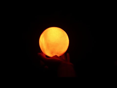 Moon Lamp review by gear and gadgets. Color changing moon Lamp in cheap price Video