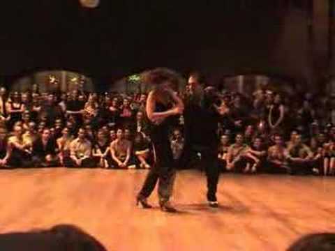  Giselle Anne  and  Gustavo Naveira  are  dancing  to  the  tango  "  Pavadita  "