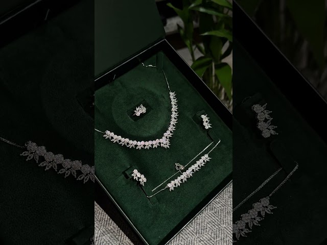 طقم زركون بلمعة الألماس مع ساعة، قلادة، إسوارة، خا...