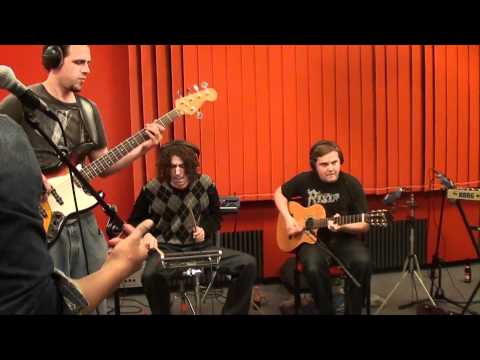 Undefined live at Studio Brussel: The Pretender (Foo Fighters cover)