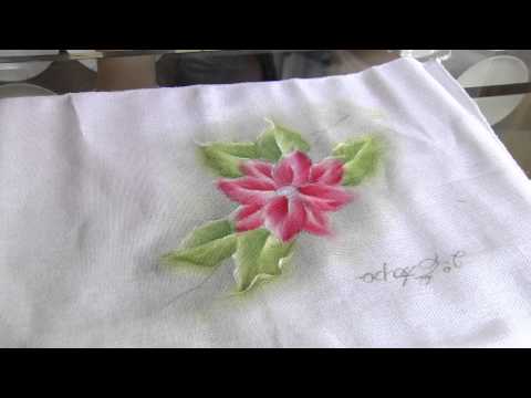 Como fazer lindas Flores de natal com pintura em tecido