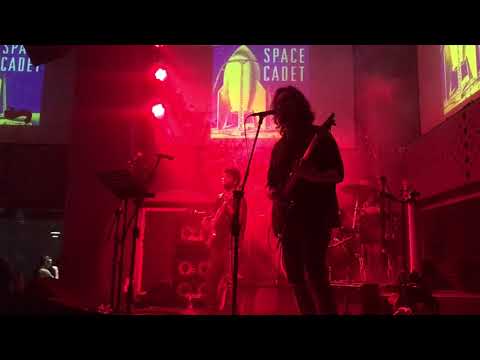 Space Cadet - Set In Stone ( Live at Blue Frog)