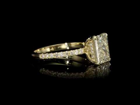 2.39 ct Radiant cut Diamond Engagement Ring