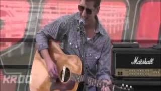 Alex Turner (Arctic Monkeys)  - Bigger Boys And Stolen Sweethearts Acoustic