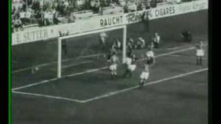 Josef Hügi trifft gegen Italien (WM 1954)