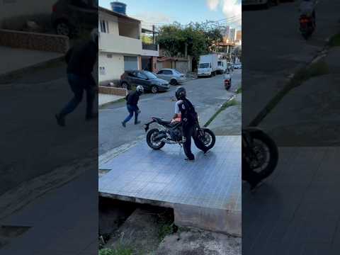 Deixe a sua opinião nos comentários …. Shots vídeos de paródia ação teatro e atuação cinematográfica