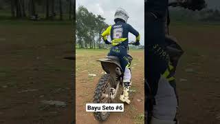 Download lagu Ninja GTX Bayu Seto #6 |#ninjakebo#motocross#grasstrack#grasstrackid#shorts#viralshorts mp3 Download lagu Ninja GTX Bayu Seto #6 |#ninjakebo#motocross#grasstrack#grasstrackid#shorts#viralshorts mp3