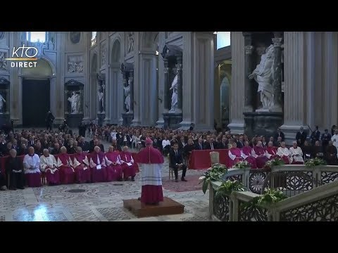 Remise du titre de Premier Chanoine d’Honneur au Président Emmanuel Macron