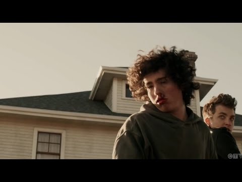 Jordan protecting Johnathan from Superboy/ Superman& Lois season 2 episode 11