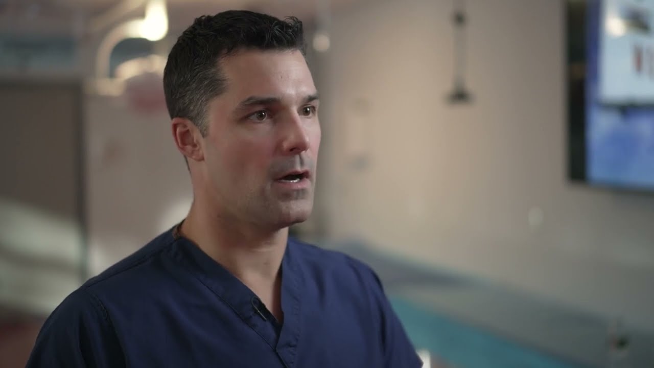 Dr. Garcia demonstrates his LFC MACI Arthro Technique
