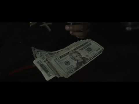 EZZY DOESIT FT. YUNG BUBBA-MAN DOWN (OFFICIAL MUSIC VIDEO)