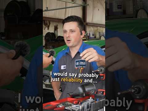 Which Engine is a Ford Technician Choosing?