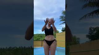 bikini TikTok be like....