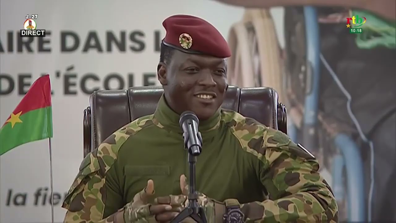 ''N'endormez pas la jeunesse. Faites les travailler'' Camarade Capitaine Ibrahim Traoré