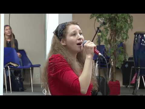 Daniela Haidaciuc - Eu nu Te mai aud, dar stiu ca ma veghezi