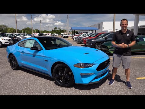 External Review Video EzqmXD6-oaI for Ford Mustang 6 (S550) facelift Coupe (2017)
