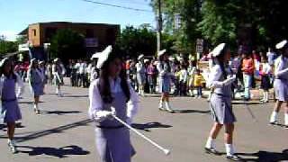 preview picture of video 'Colegio Parroquial - C.E.D., Desfile Estudiantil 14 de Mayo de 2010 - 3'