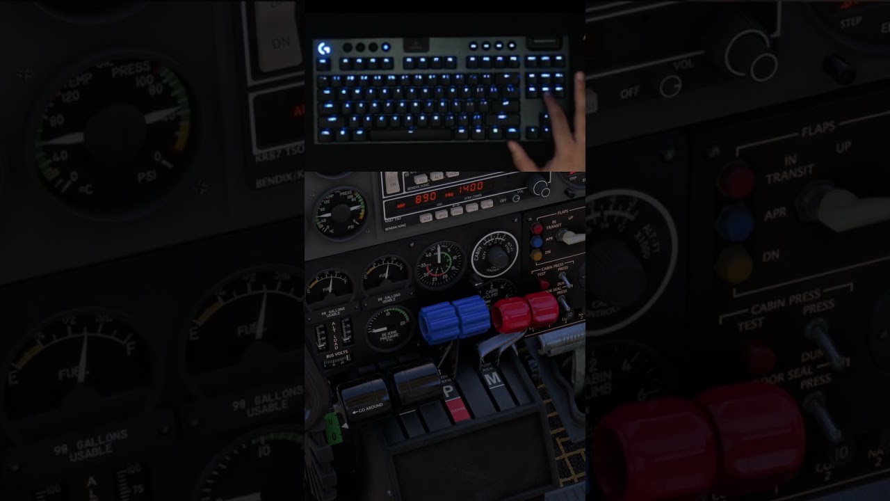 Multi-engine RPM levers desync when using keyboard input - Hardware ...