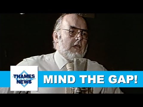 Meet London Underground's 'Mind the Gap' Man | Thames News Archive Footage