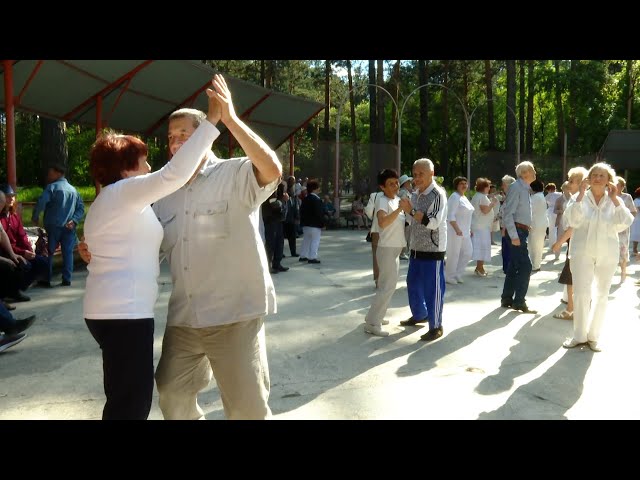 «Вы в танцах!»