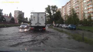 preview picture of video 'Дороги Липецка после небольшого дождя'
