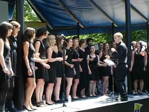 UCLU Jazz Vocals- Baby I'm a Fool (Soloists: Elise Boileau and Rugilė Girdzijauskaitė)