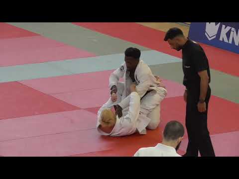 George Stephens vs Delors Zimi - IBJJF London Open 2022 - Purple Adult - Middle