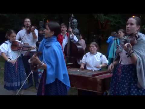 Vynikající dětská cimbál. muzika VONIČKA z Havířova, č.3 -To ta Heľpa / MFF Strážnice 2018