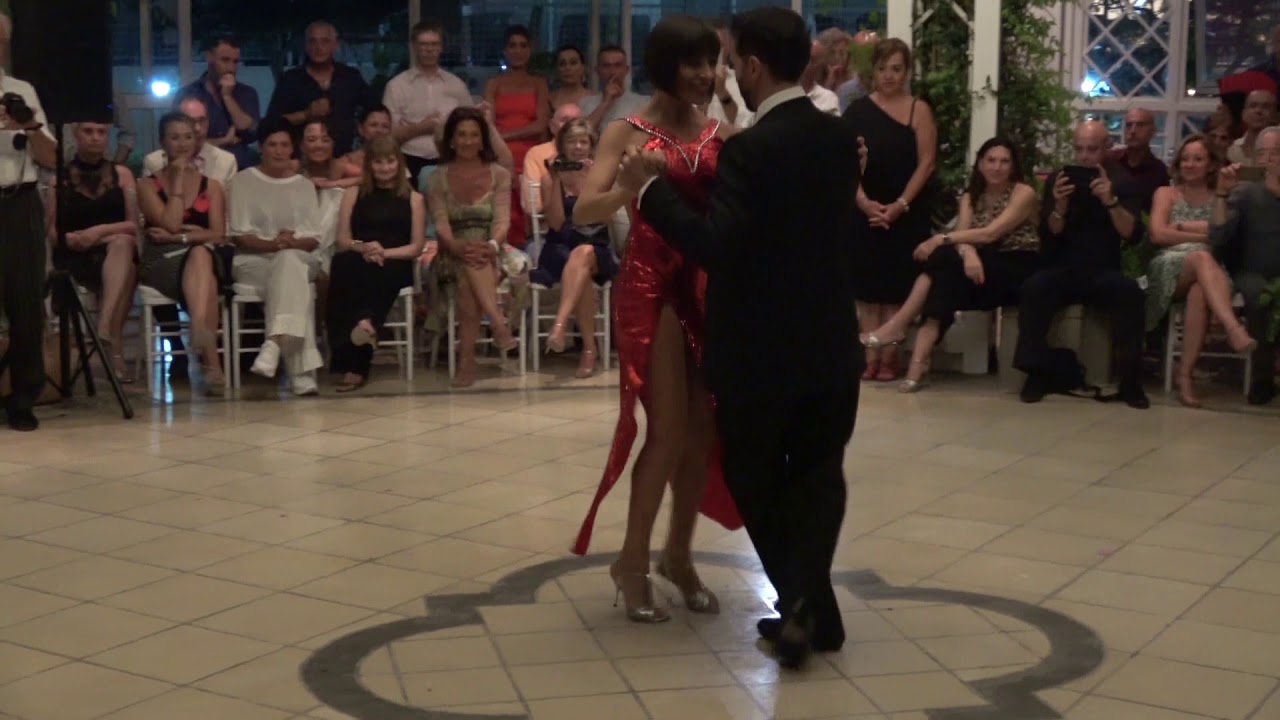 Gisela Paula Natoli y Gustavo Rosas - Fasano Selva -13°tangofestivalinternaz.Puglia  02.08.2019  2.3