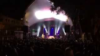 St. Vincent - Rattlesnake (Live at SXSW)